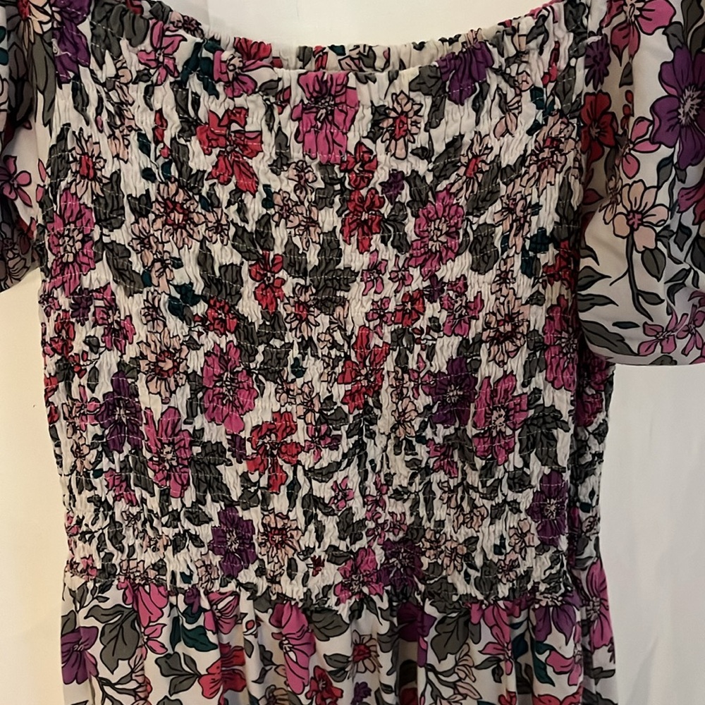 Sunday Mi Amor off-shoulder floral dress. Sz L - Picture 3 of 7
